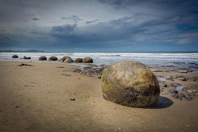 057 Moeraki Boulders.jpg